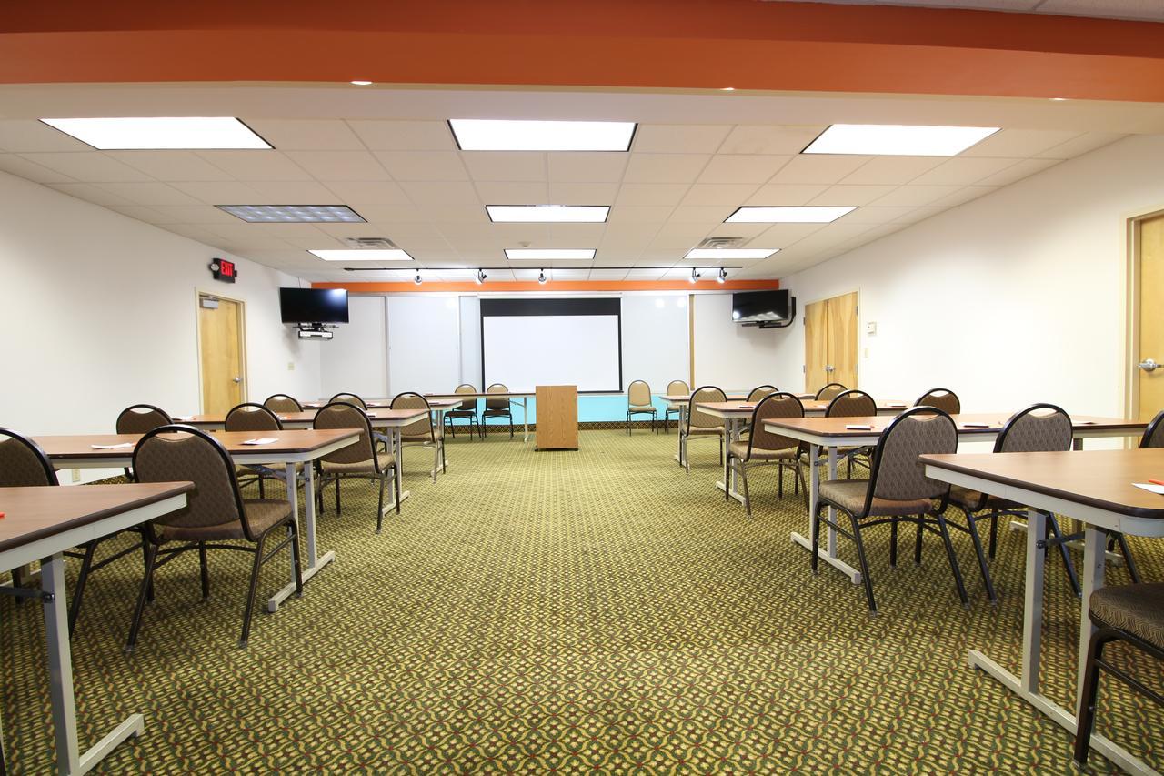 Howard Johnson By Wyndham Evansville East Esterno foto